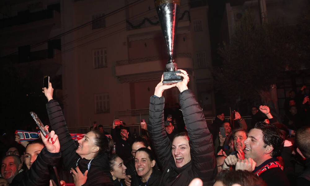 Πανιώνιος: Μεθυσμένη… πολιτεία η Νέα Σμύρνη - Αποθεωτική υποδοχή από τους οπαδούς