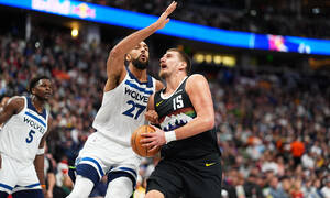 NBA: «Καθάρισε» ο «τριπλός» Γιόκιτς για Νάγκετς - Έκαναν πελάτες τους Θάντερ οι Σπερς