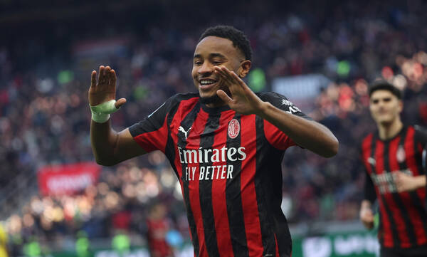 Serie A: «Έπιασε» κορυφή και… ελπίζει η Μίλαν, 3-0 την Ελλάς Βερόνα