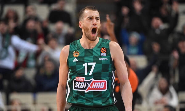 ΑΕΚ: «Εξετάζεται» ο Ματ Τόμας