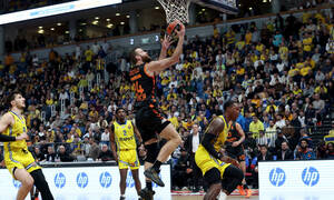 Euroleague: Τιμωρήθηκε η Μακάμπι Τελ Αβίβ μετά τις καταγγελίες της Βαλένθια