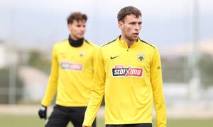 AEK: Γκεοργκίεφ δίχως... ανάσα, έπαιξε στο φιλικό – Όμορφες στιγμές στα Σπάτα, «παρών» ο Ηλιόπουλος