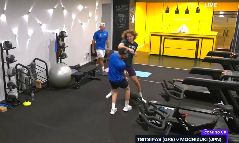 Στέφανος Τσιτσιπάς: Οι... μπουνιές πριν από τον αγώνα του στο United Cup (vid) 