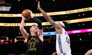 NBA: «Φωτιά» οι Ντόντιτς – ΛεΜπρον στη νίκη των Λέικερς | Αποτελέσματα και βαθμολογίες