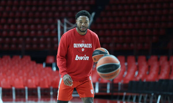 Μπαρτζώκας για Τζόουνς: «Ιδανικό να παίξει με την Καρδίτσα, θα σας ενημερώσει η ομάδα»