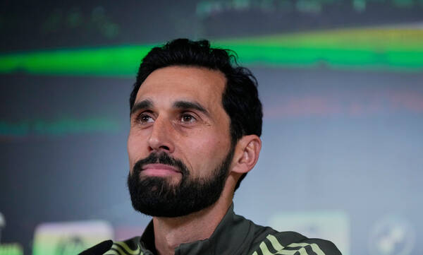 Κράξιμο πρώην κόουτς του Ολυμπιακού για Αρμπελόα - «Δεν μπορεί να γλείψει τα παπούτσια του Αλόνσο»