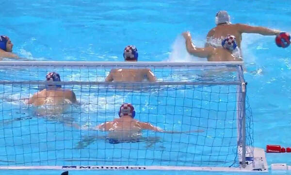 Ελλάδα: Ο Αργυρόπουλος πέτυχε την κορυφαία γκολάρα στο πόλο!