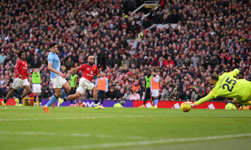 Premier League: Το Μάντσεστερ είναι κόκκινο και λευκό – Η Γιουνάιτεντ νίκησε τη Σίτι 