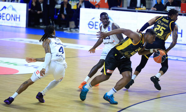 Greek Basketball League: Η ΑΕΚ πέρασε από την Καρδίτσα με Μπάρτλεϊ πρωταγωνιστή 