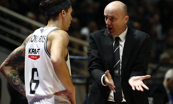 ΠΑΟΚ - Παναθηναϊκός AKTOR: Δεύτερη τεχνική ποινή και στα αποδυτήρια ο Ζντοβτς 