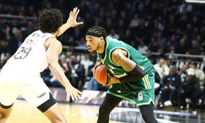 Χολμς: «Ξέρουμε πως έχουμε τραυματίες αλλά δεν είναι δικαιολογία»