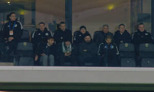 ΑΕΚ - Παναθηναϊκός: Με κασκόλ της ομάδας στην OPAP Arena ο Αντίνο - Μαζί του και ο Αλαφούζος (vid)