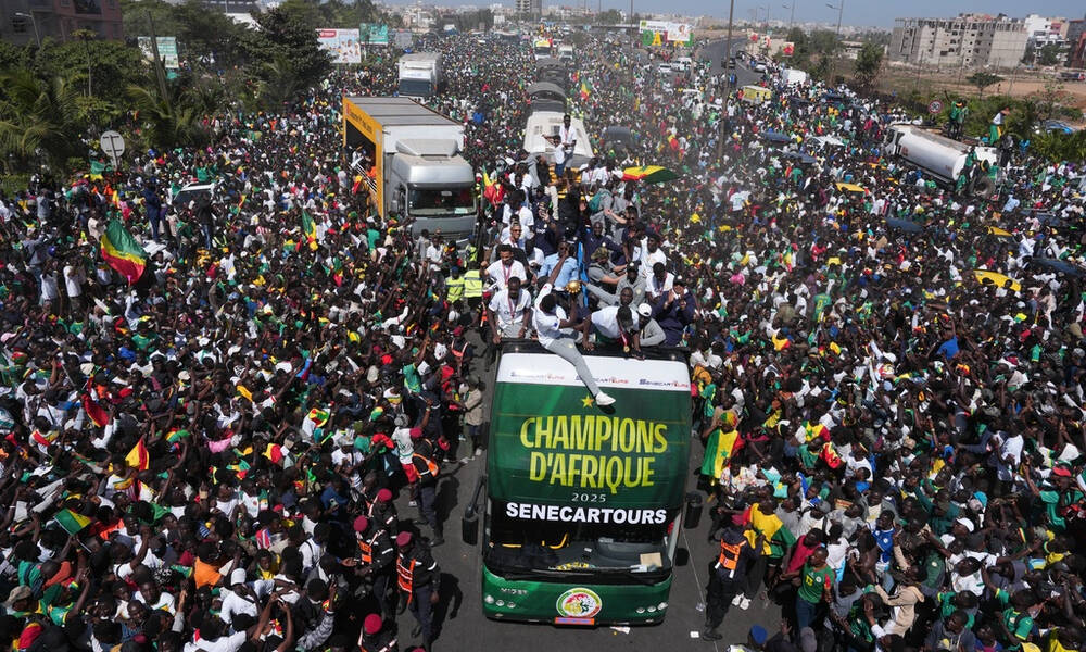 Παράνοια στο Ντακάρ: Η Σενεγάλη υποδέχθηκε τους Πρωταθλητές Αφρικής! – Δείτε βίντεο