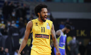 Στη Euroleague ο Μπράιαν Ανγκόλα: Υπέγραψε στη Βιλερμπάν ο άλλοτε παίκτης της ΑΕΚ!