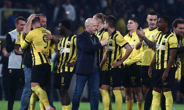 ΑΕΚ: Νίκολιτς, Ριμπάλτα και ποδοσφαιριστές στο πλευρά της ομάδας του Σάκοτα!