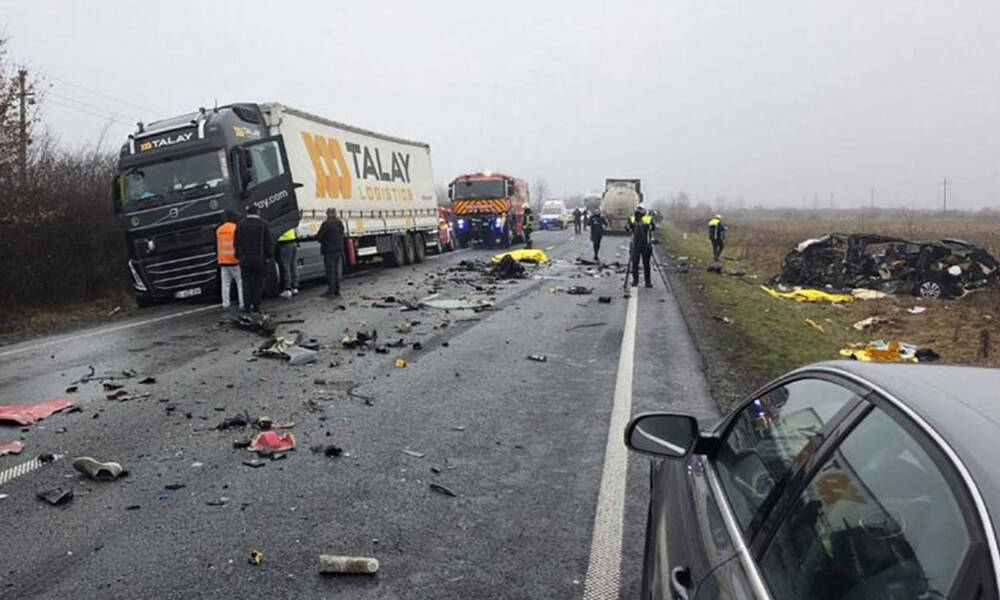 Λοβέρδος: «Έχουν ταυτοποιηθεί οι σοροί των επτά νεκρών - Δεν κινδυνεύουν οι ζωές των τραυματισμένων»