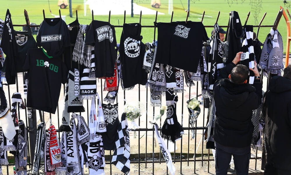 Φίλαθλος κρέμασε μπλούζα του Παναθηναϊκού στη Θύρα 4 για τους αδικοχαμένους οπαδούς του ΠΑΟΚ (pic)