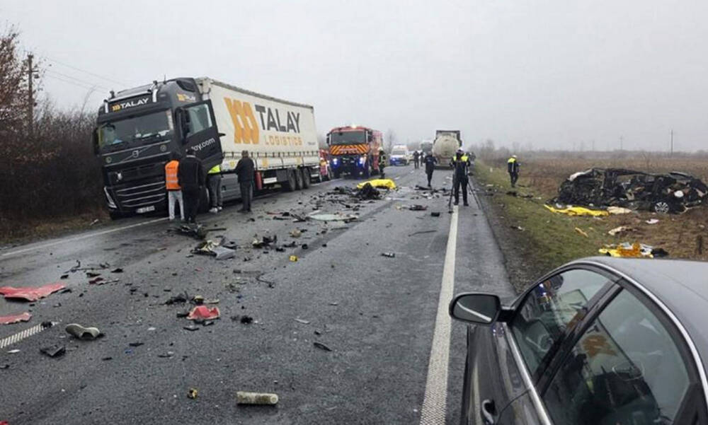 Δυστύχημα στη Ρουμανία - Δικηγόρος εταιρείας ενοικίασης βαν: «Δεν υπήρχε lane assist στο όχημα»