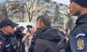 Ρουμανία: Στιγμές έντασης στην Τιμισοάρα - Οπαδός του ΠΑΟΚ έσπασε κάμερα δημοσιογράφου