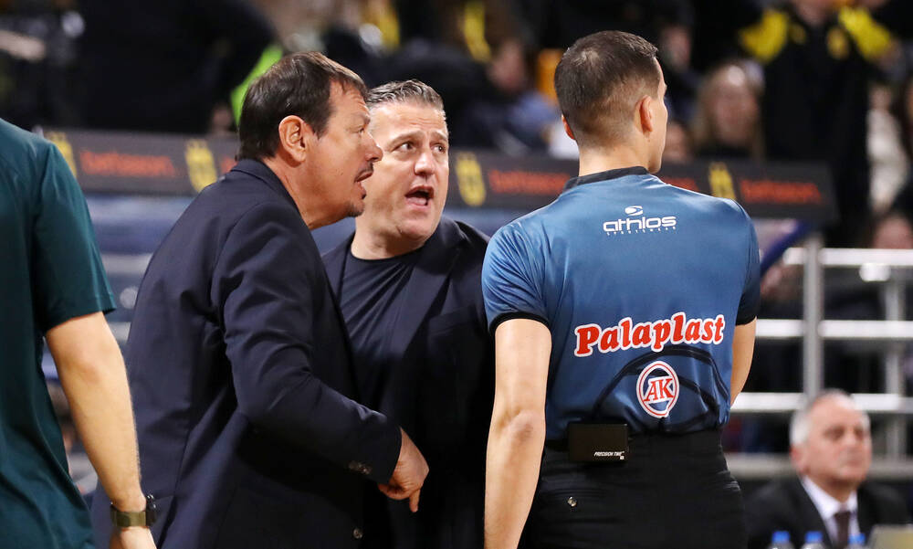 Άρης - Παναθηναϊκός: Αποβλήθηκε ο Αταμάν μετά από έξαλλες διαμαρτυρίες 