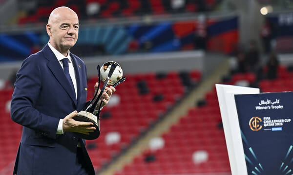 Ινφαντίνο: «Η FIFA εξετάζει τη άρση της απαγόρευσης ρωσικών συλλόγων και εθνικών ομάδων»