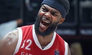 Αρμάνι Μ.: Εκτός δράσης για δύο εβδομάδας ο Νίμπο