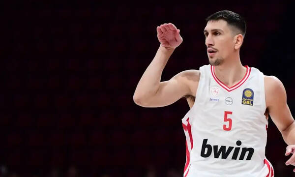 Ολυμπιακός: Διάστρεμμα ο Λαρεντζάκης, δεν παίζει με Βίρτους 