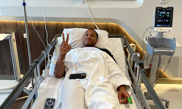 Σοκ στη Φενέρμπαχτσε: Υπέστη ρήξη μηνίσκου και χειρουργήθηκε ο Χολ 