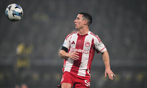 Ολυμπιακός: Την Πέμπτη (12/02) απολογείται ο Ποντένσε για την... ομπρέλα στον αγώνα με την ΑΕΚ