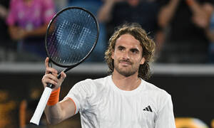 Στέφανος Τσιτσιπάς: Εξαιρετική εκκίνηση στο Ρότερνταμ και εύκολη νίκη με Ρίντερκνεχ