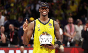 Έριξε...βόμβα Χέιζ-Ντέιβις ο Δημήτρης Γιαννακόπουλος - Τον ανακοίνωσε για 2,5 χρόνια!