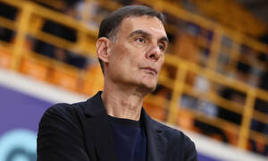 Μπαρτζώκας: «Χτύπησε στο δάχτυλο ο Μιλουτίνοφ, θα δοκιμάσει αύριο ο Τζόουνς» 