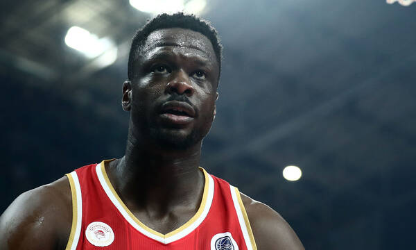 Ολυμπιακός: Μετράει αντίστροφά ο Φαλ, δηλώθηκε στο ρόστερ της Euroleague