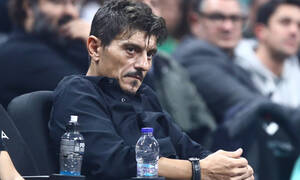 Στο T-Center ο Δημήτρης Γιαννακόπουλος, αποθεώθηκε από τον κόσμο 