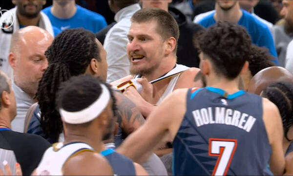 NBA: «Τρελάθηκε» ο Γιόκιτς και τα έβαλε με… όλους τους Θάντερ! – Δείτε βίντεο 