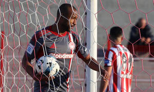 Πανσερραϊκός - Ολυμπιακός 1-2: Ξαναβρήκε δίχτυα ο Ελ Κααμπί, «καθάρισαν» οι Πειραιώτες