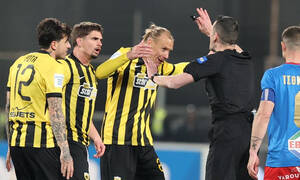 Βαθμολογία Super League: Ισοβαθμία για Ολυμπιακό και ΑΕΚ στην κορυφή, μετά την «γκέλα» στον Βόλο