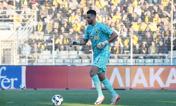 ΑΕΚ: «Δεν τα παρατάμε ποτέ, πάντα ενωμένοι» - Το μήνυμα του Στρακόσα μετά την ισοπαλία στον Βόλο