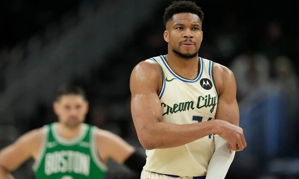  Αντετοκούνμπο: «Προσπαθώ να ταιριάξω με την ομάδα»