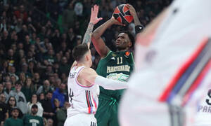 Μονέκε: «Ήταν φάουλ στον Χέιζ-Ντέιβις, αρέσει δεν αρέσει σε κάποιους»