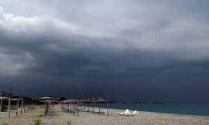 Ο καιρός το Σαββατοκύριακο: Άστατος με τοπικές βροχές και πτώση της θερμοκρασίας