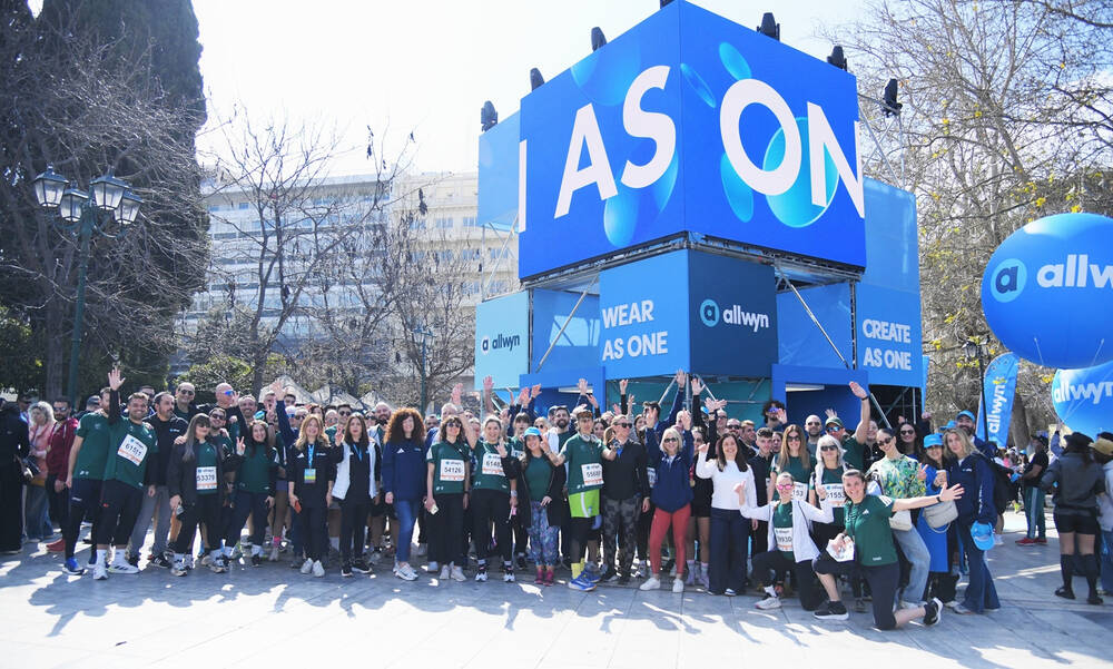 Όλη η πόλη μια γιορτή με περισσότερες από 30.000 συμμετοχές στον Ημιμαραθώνιο της Αθήνας (vid.) 