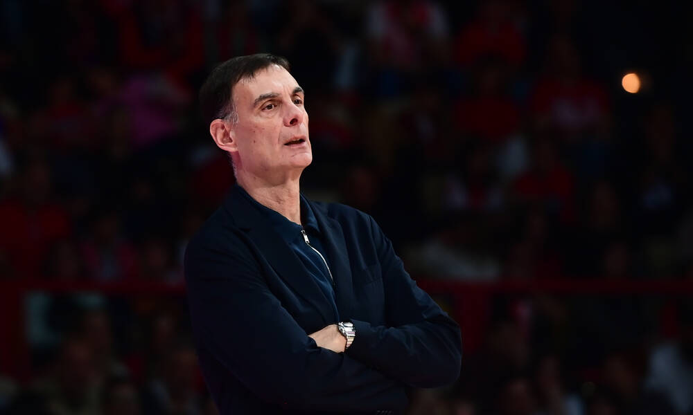 Ολυμπιακός: Ομιλία Μπαρτζώκα σε παίκτες - «Μετά τον Παναθηναϊκό δείχνουμε εφησυχασμό»