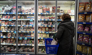 Αυτή είναι η λίστα με τα 63 προϊόντα στα οποία μπαίνει πλαφόν στα σούπερ μάρκετ