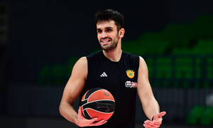 NBA: Στους Ουόριορς ο Γιούρτσεβεν! Υπογράφει 10ήμερο συμβόλαιο