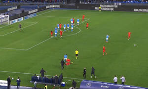 Ιταλία: Χαμός στο Νάπολι-Λέτσε - Κατέρρευσε ο Μπαντά και αποχώρησε με ασθενοφόρο