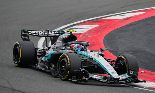 Formula 1: Απόλυτη κυριαρχία Αντονέλι και Mercedes στην Κίνα - Πρώτο βάθρο για Χάμιλτον με Ferrari