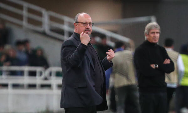 Μπενίτεθ: «Να συνεχίσουμε να παίζουμε καλά»