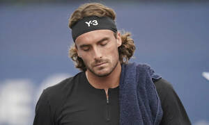 Κατηφόρα για Τσιτσιπά, εκτός Top-50