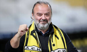  «Ντόπες» Ηλιόπουλου στο ημίχρονο με την Τσέλιε: «Παλέψτε, πάμε για την πρόκριση»